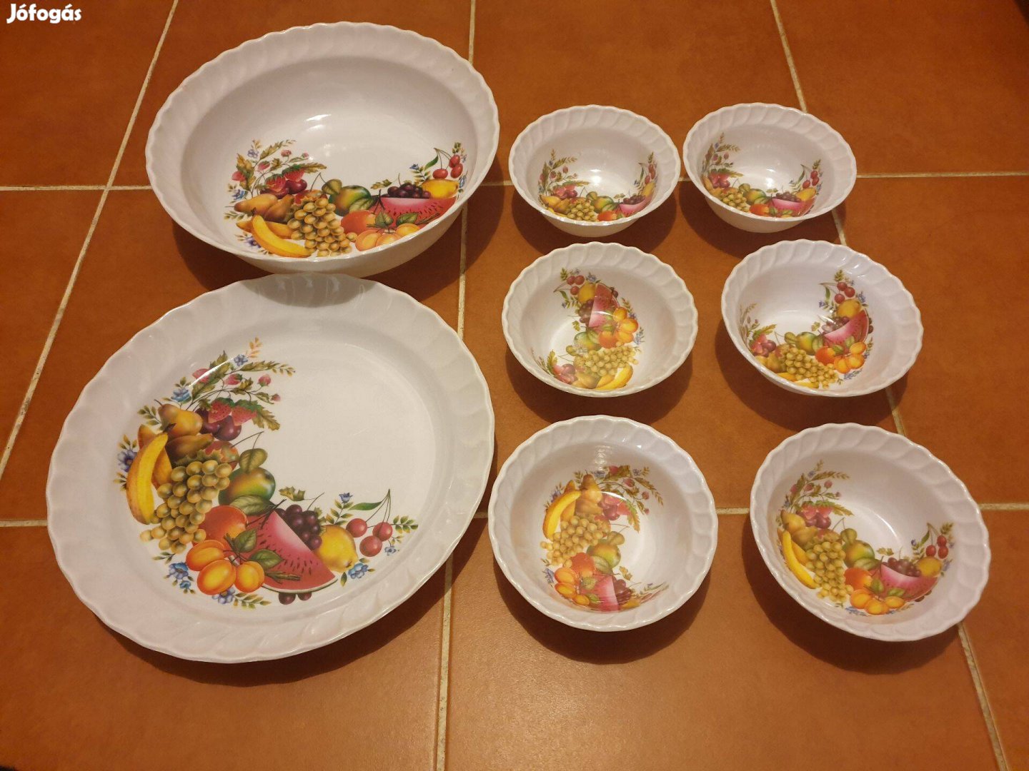 Műanyag virágmintás 26 részes salátás tál szett