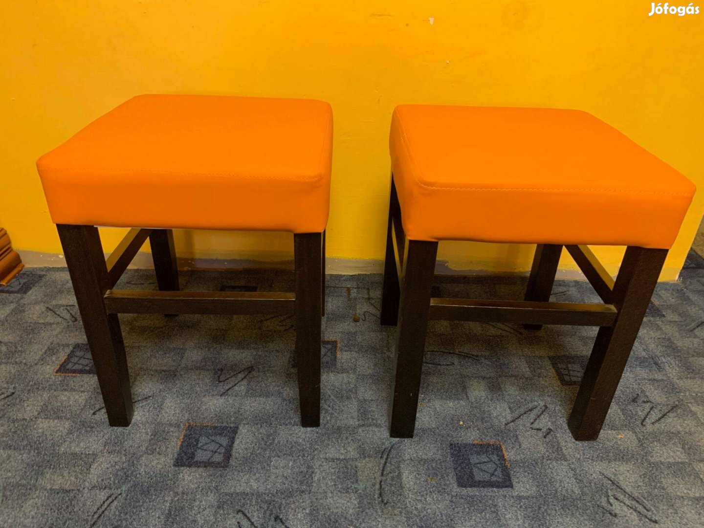 Műbőr ülőke eladó