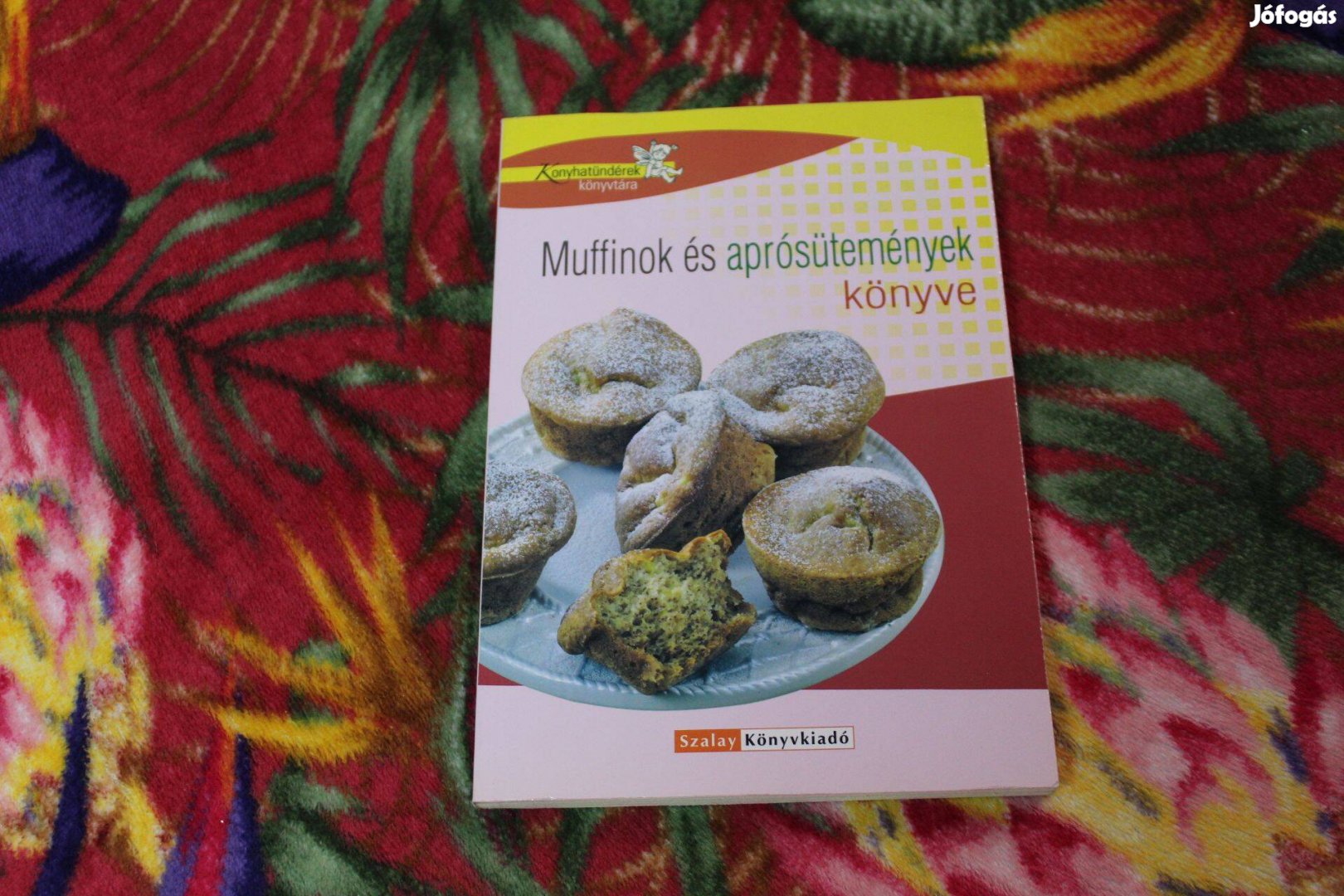 Muffinok es aprosutemenyek konyve, Uj