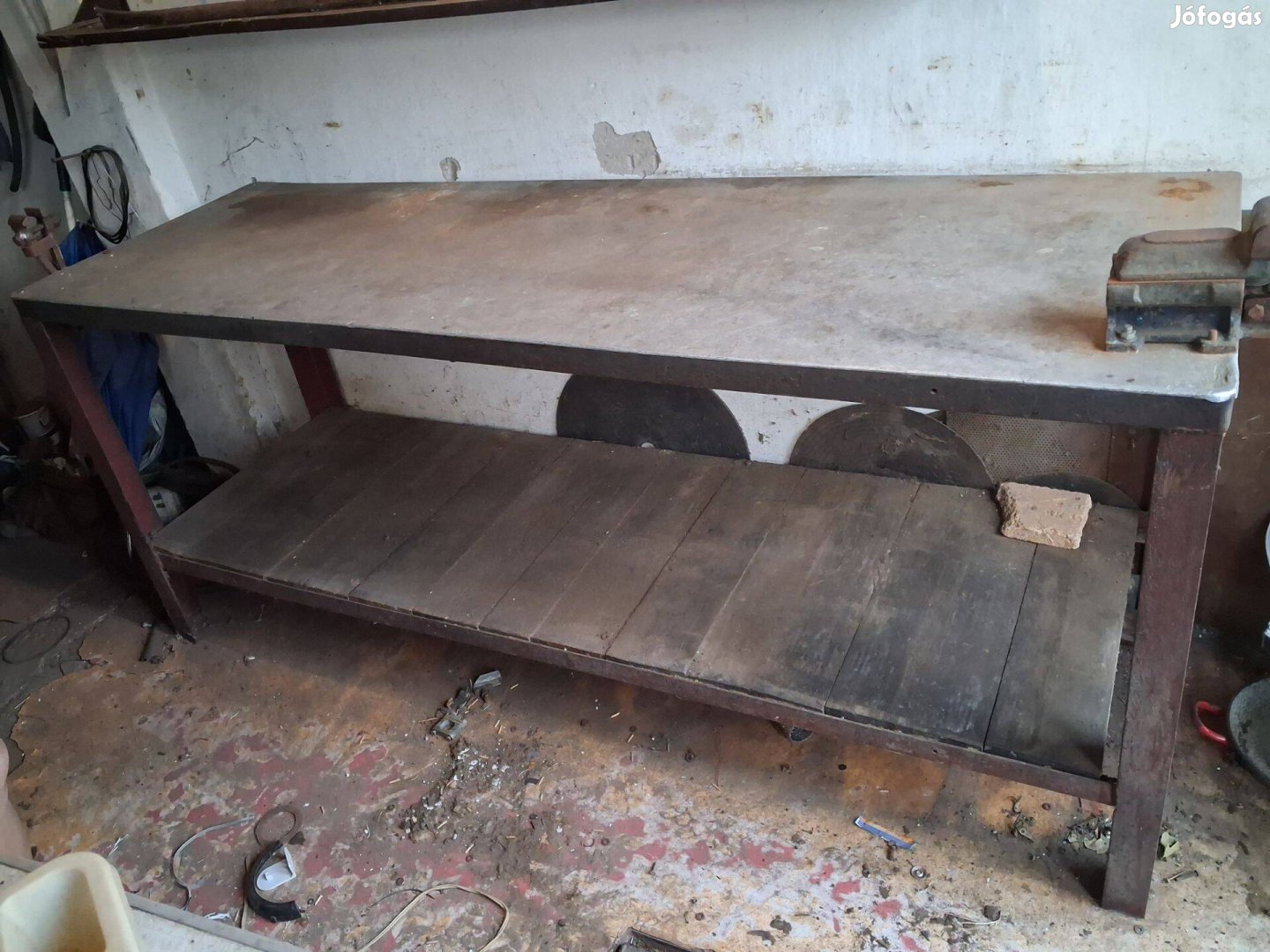 Műhelyasztal, fém