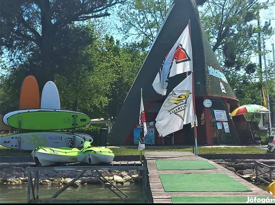 Működő vízi jármű kölcsönző épület eladó Balatonlellén!