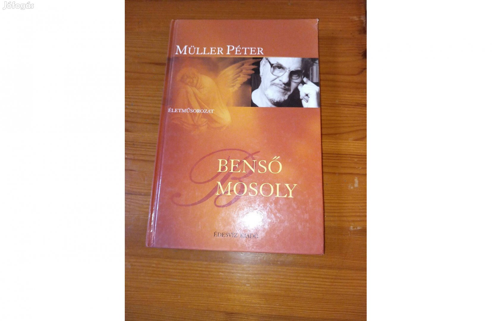 Müller Péter Benső mosoly