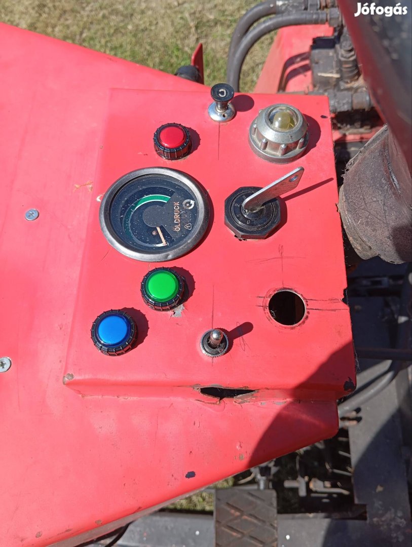 Multicar motoros kistraktor
