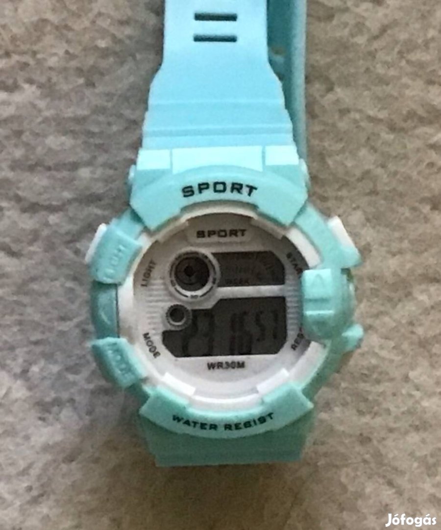 Multifunkcionális elektronikus karóra diákoknak