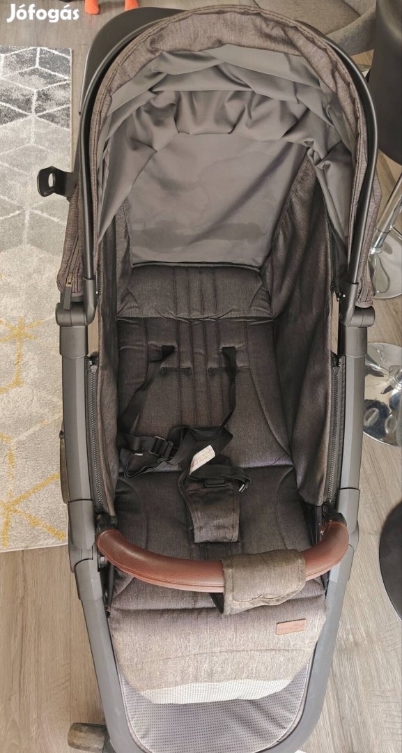 Multifunkciós babakocsi