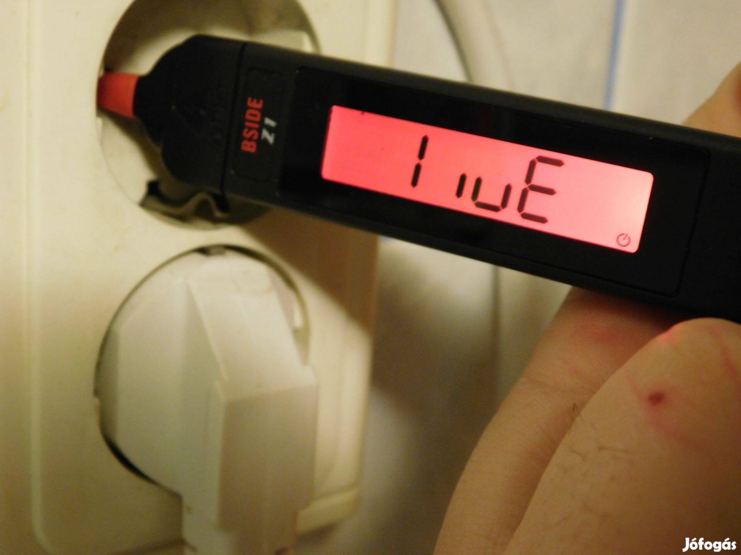 Multiméter automata érintésmentes feszültség mérés fázis kijelzéssel