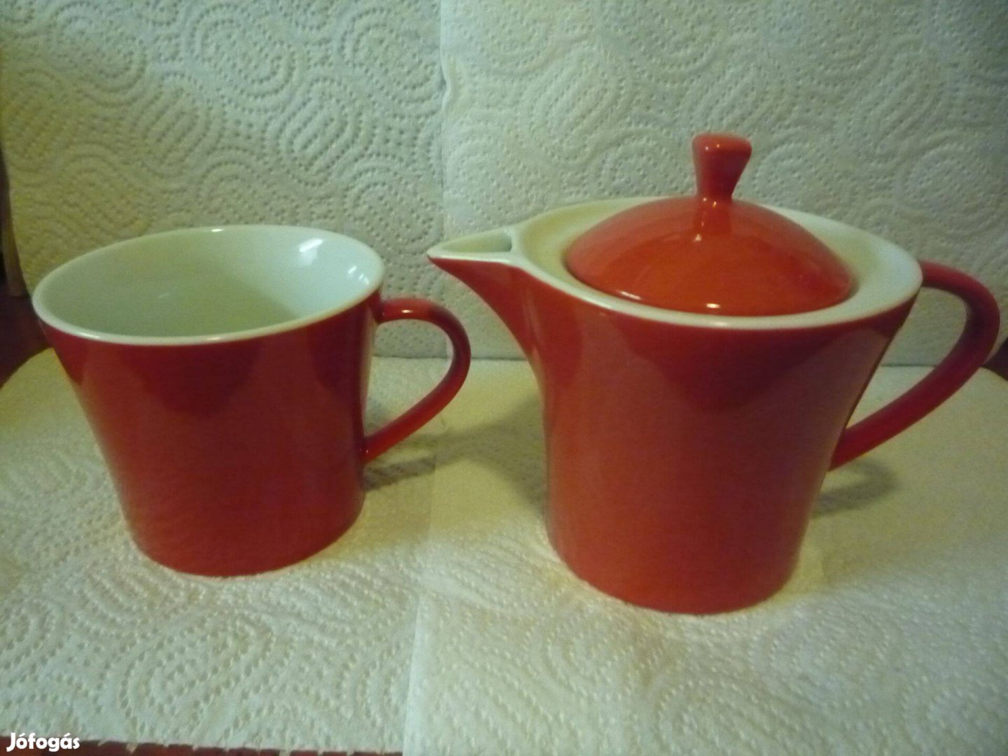 Multiple Choice by Topchoice meggypiros porcelán teáskanna csészével