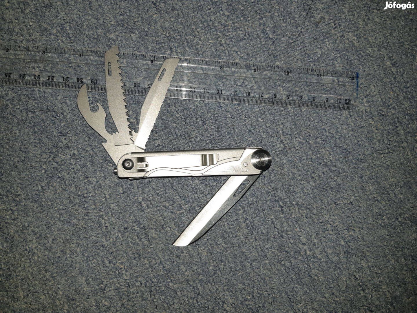 Multitool klipszes, biztosítózáras Multitool Multiszerszám