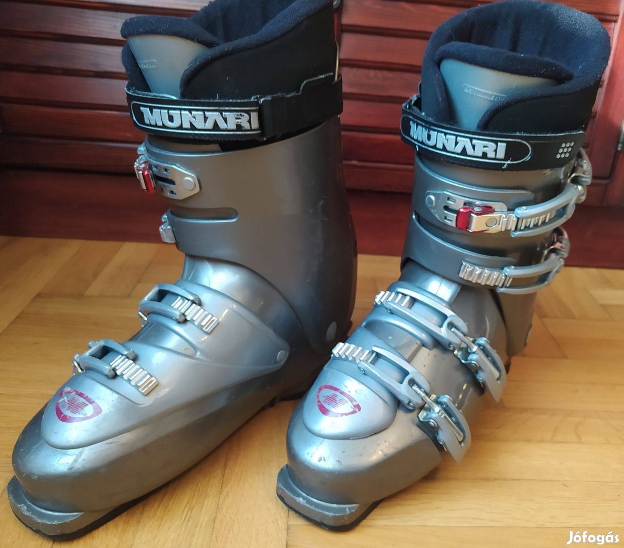 Munari síbakacs férfi