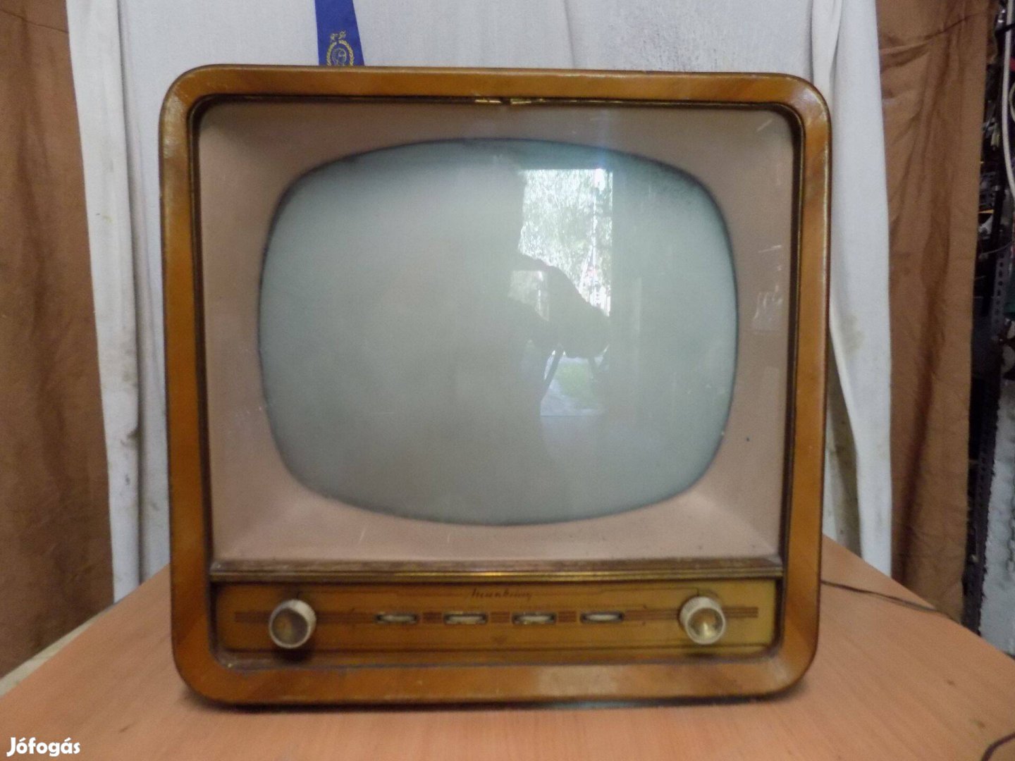 Munkácsy TV T-5391 a Vadásztölténygyár első televíziója 1959 + tanusít