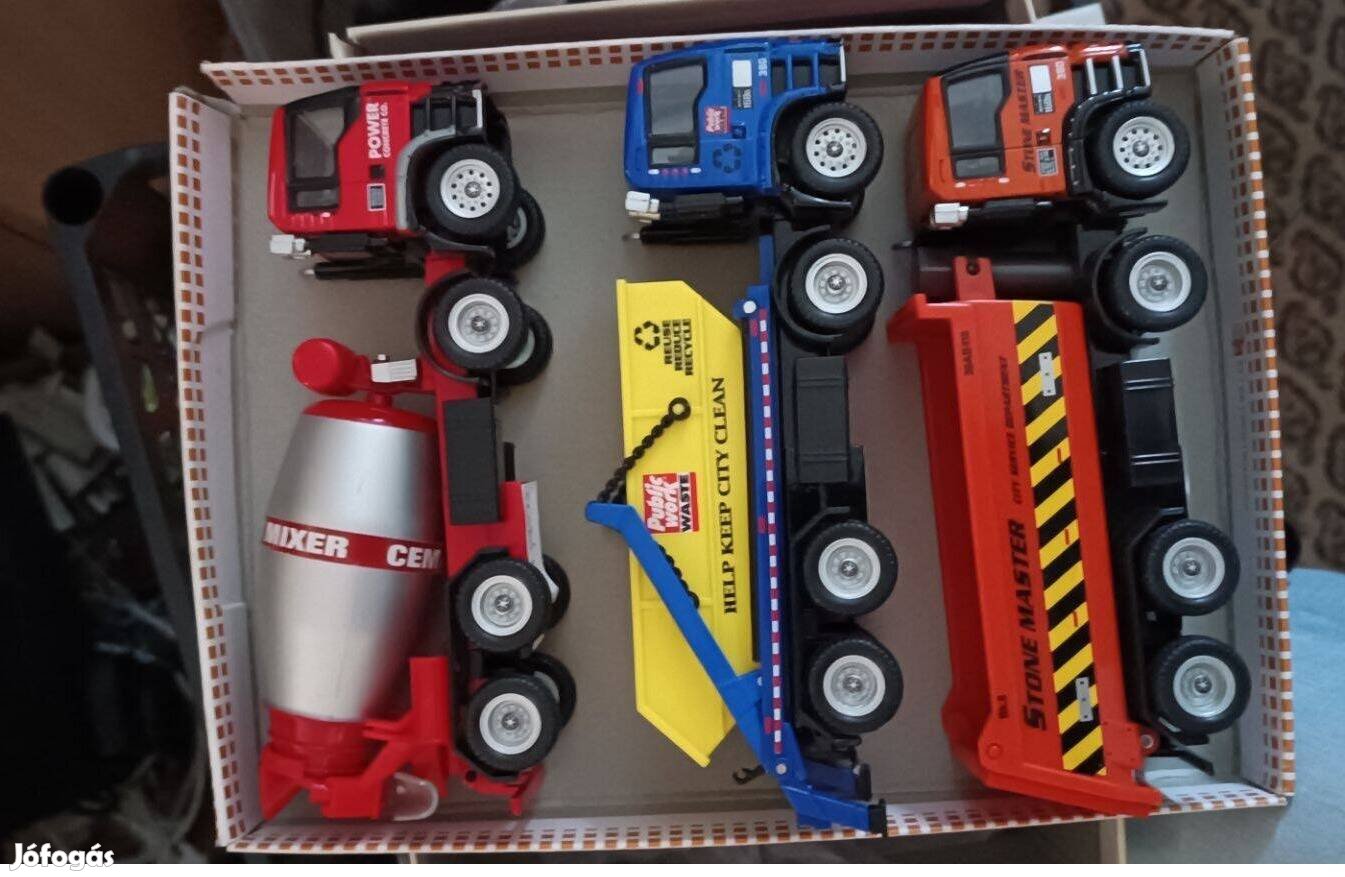Munkagépek kisautók 3 db - csak személyes átvétellel