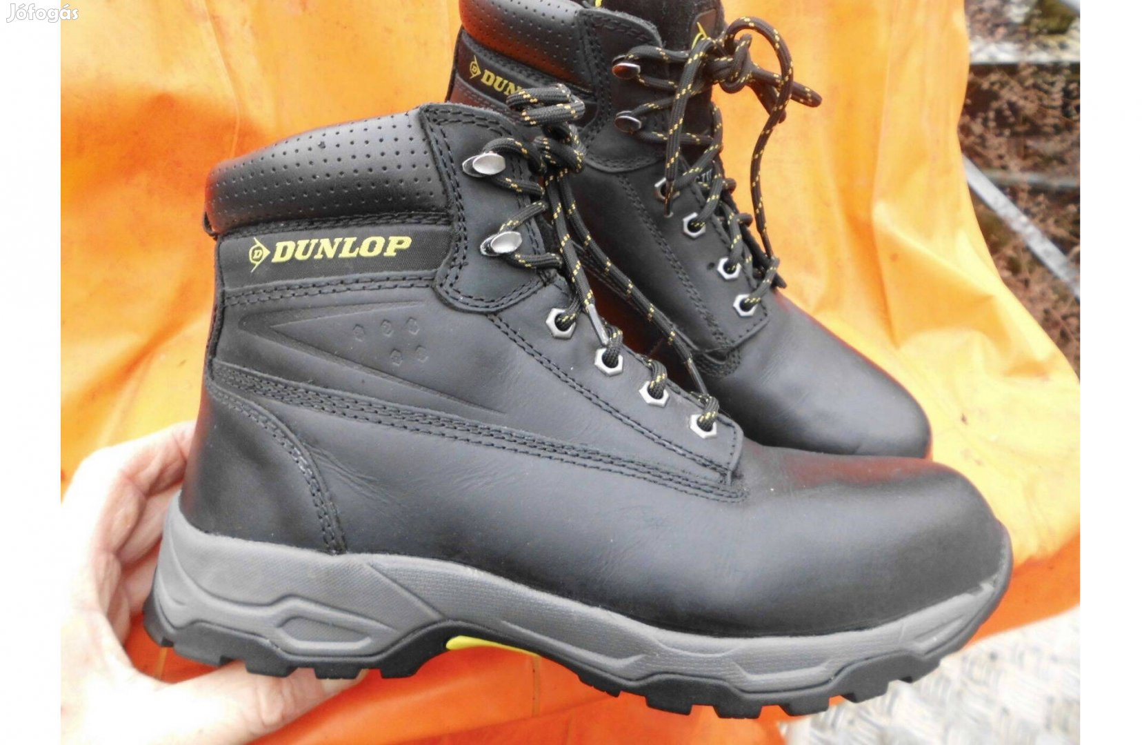 Munkavédelmi bakancs Dunlop fekete bőr 42-es eladó,