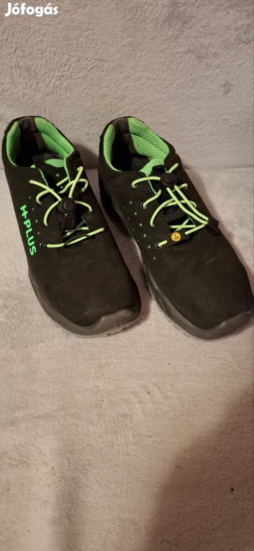 Munkavédelmi cipő 44