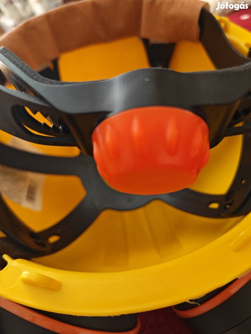 Munkavédelmi fülvédős sisak vadonat új