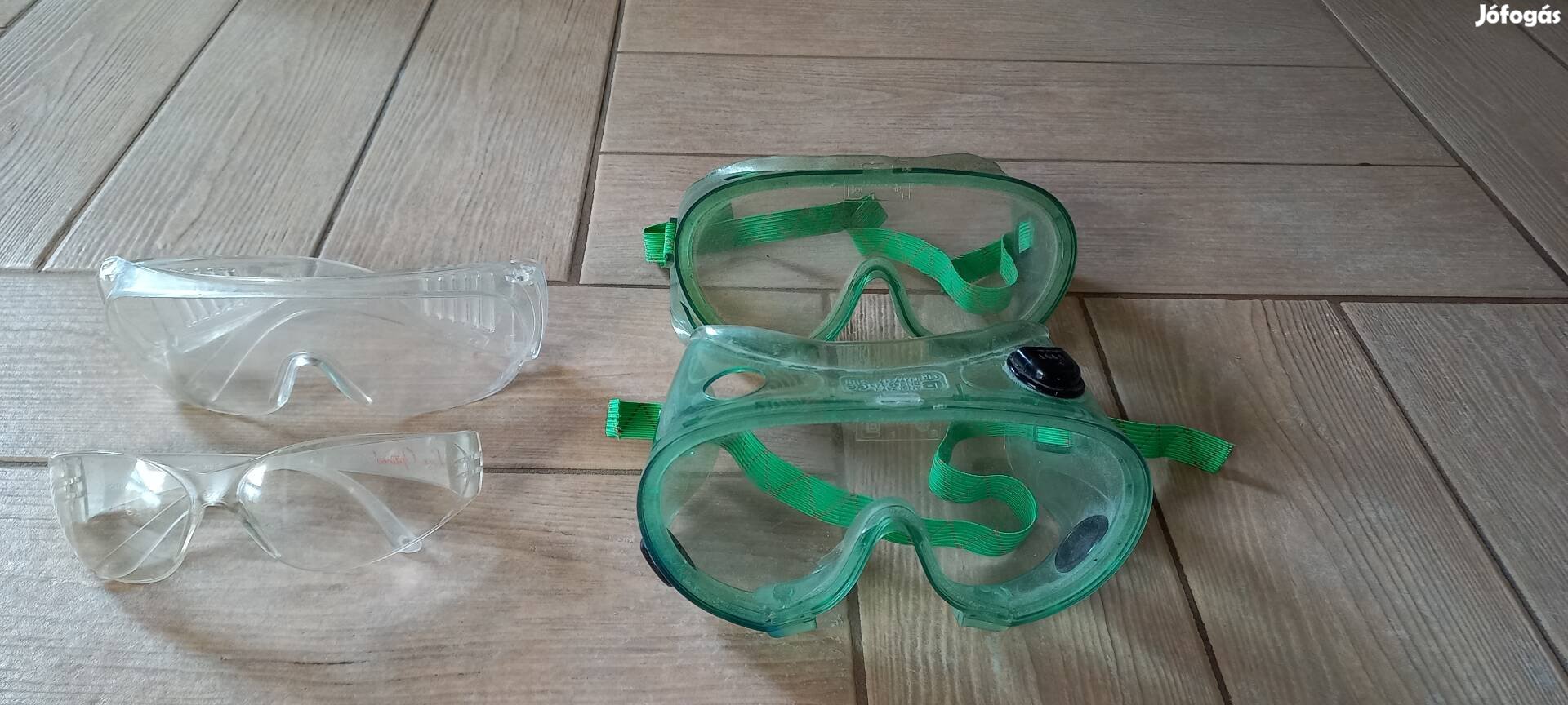 Munkavédelmi szemüveg   - 4 db