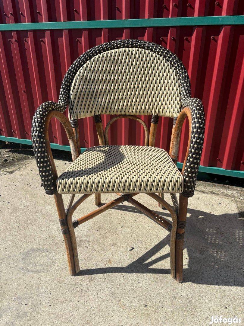 Műrattan szék