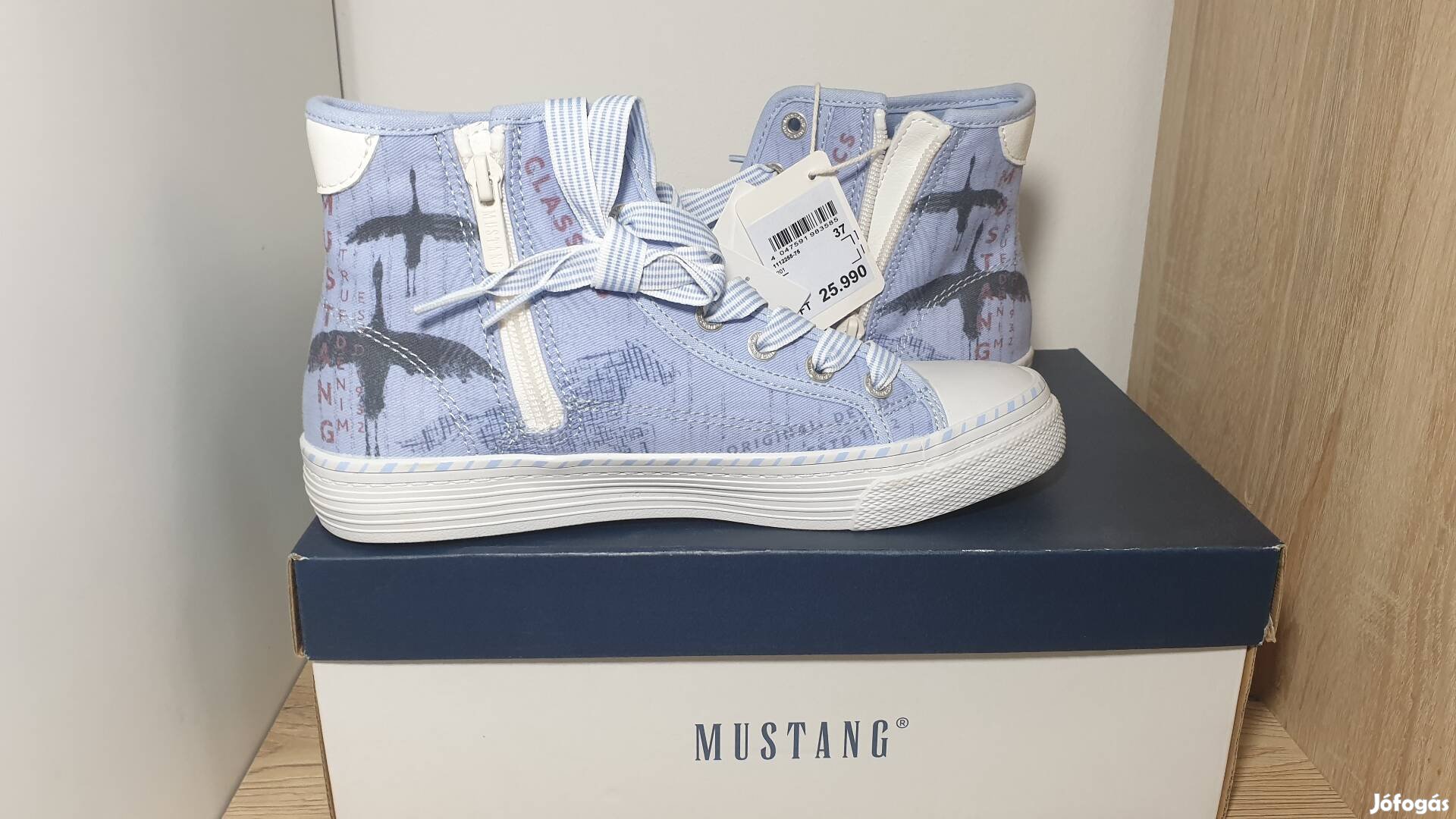 Mustang magasszárú tornacipő, kék, 37