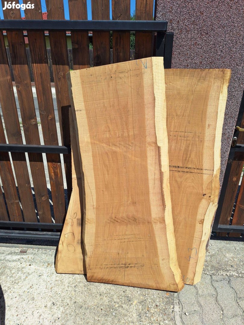 Műszárított tölgy szélezetlen palló