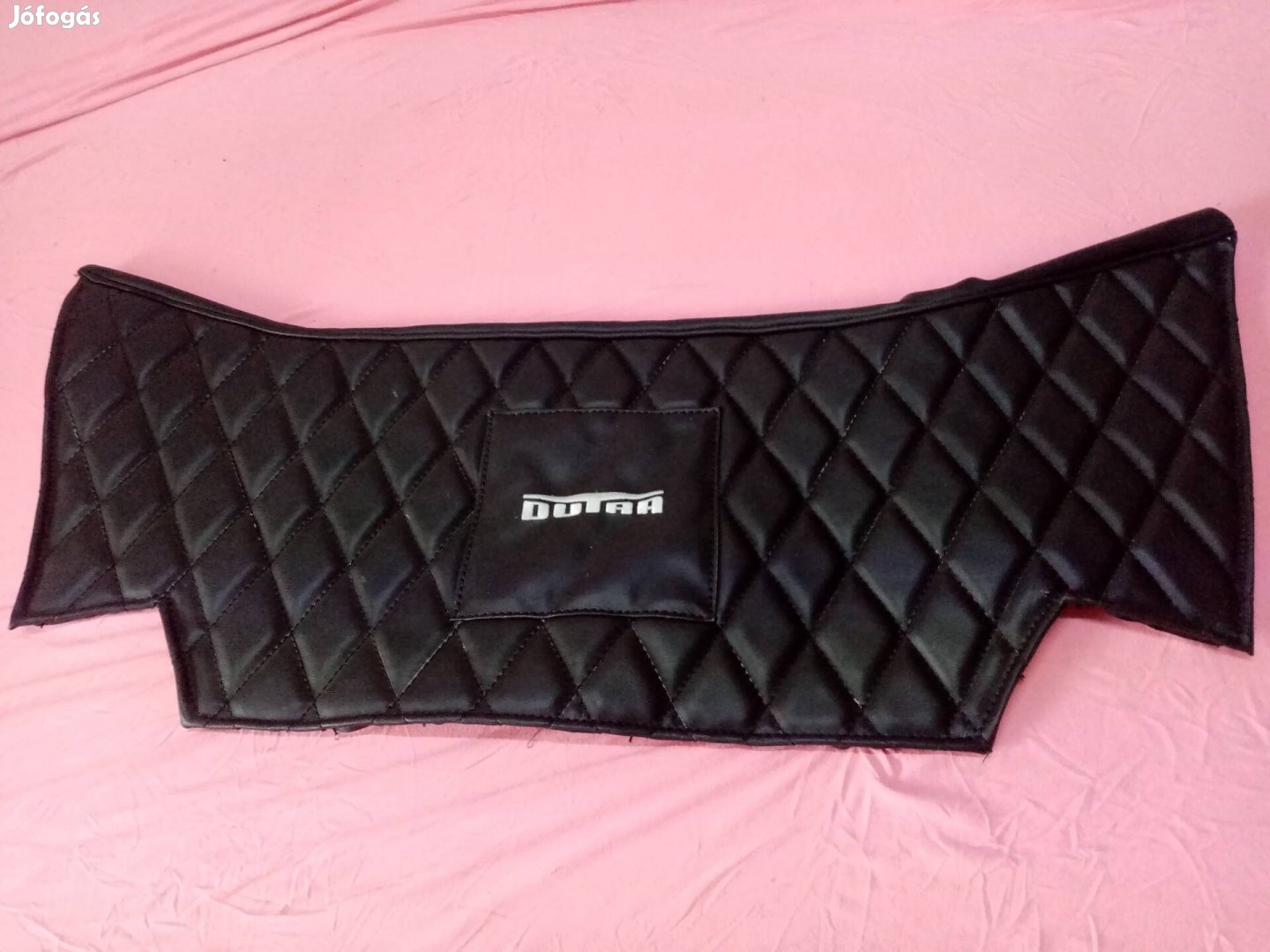 Műszerfal borítás. Dutra 1000. Hímzett. 