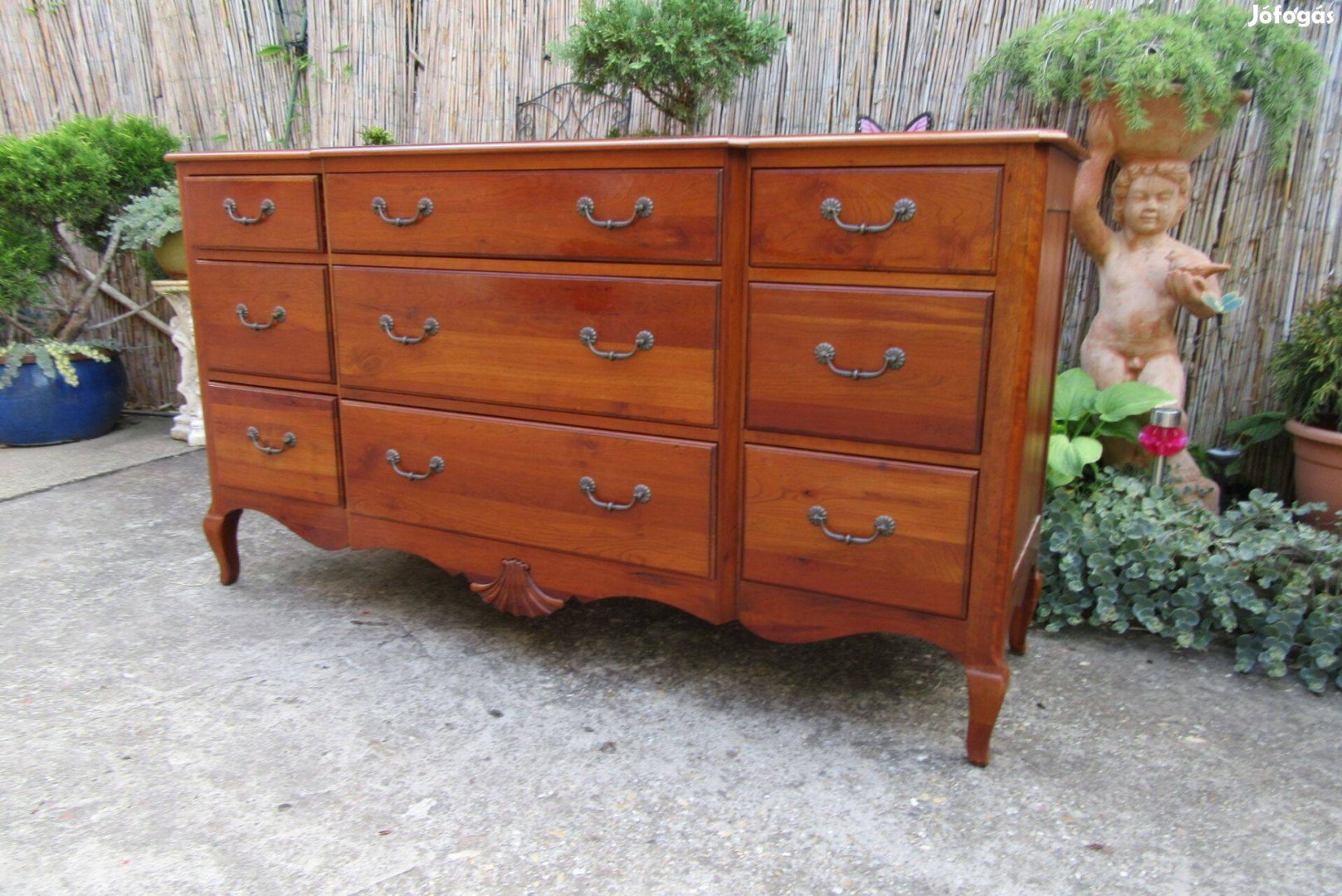 Mutatós és minőségi Ethan Allen 9 fiókos komód