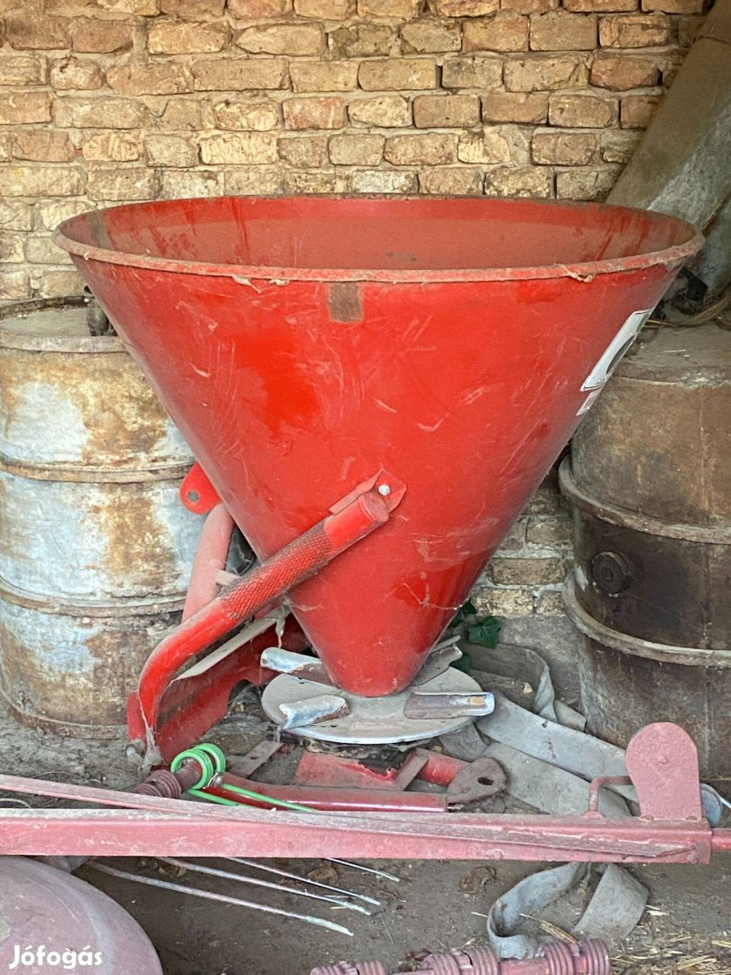 Műtrágya szóró eladó!