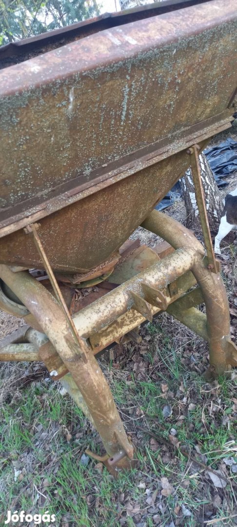 Műtrágya szóró gyári eladó