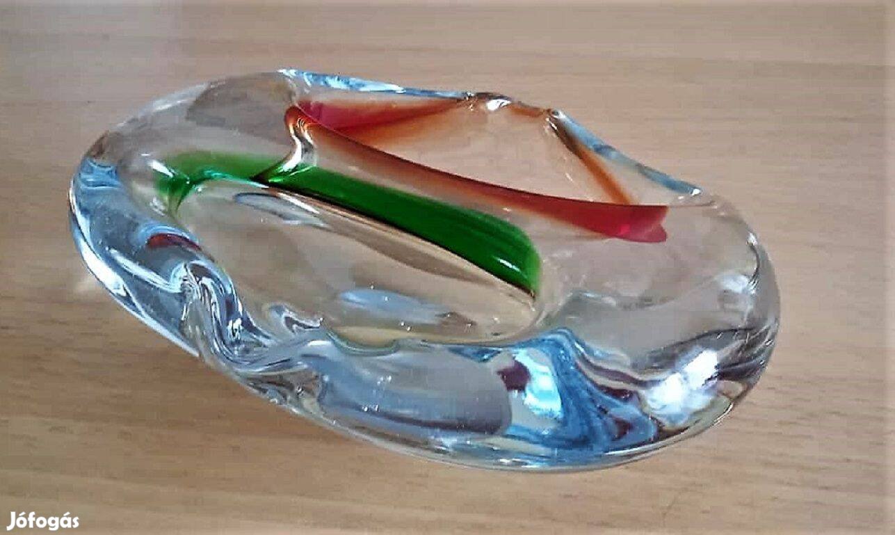 Művészi cseh színezett fújt üveg hamutartó