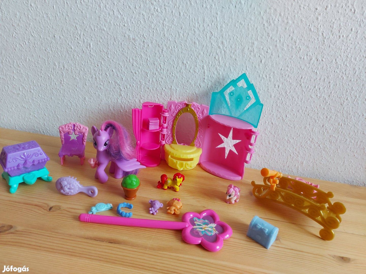 My little pony én kicsi pónim vegyes póni csomag kristálypalota