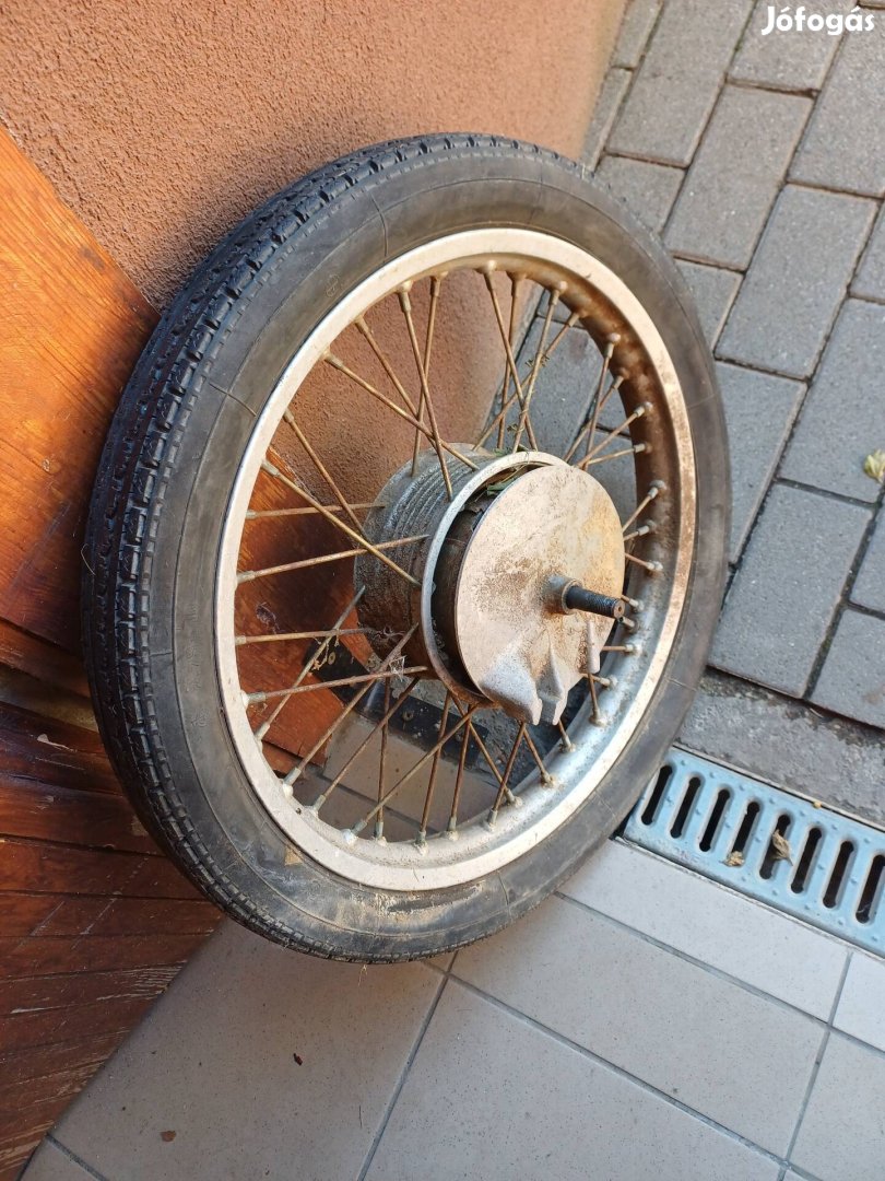 Mz 18-as kerék fékkel-tengellyel.