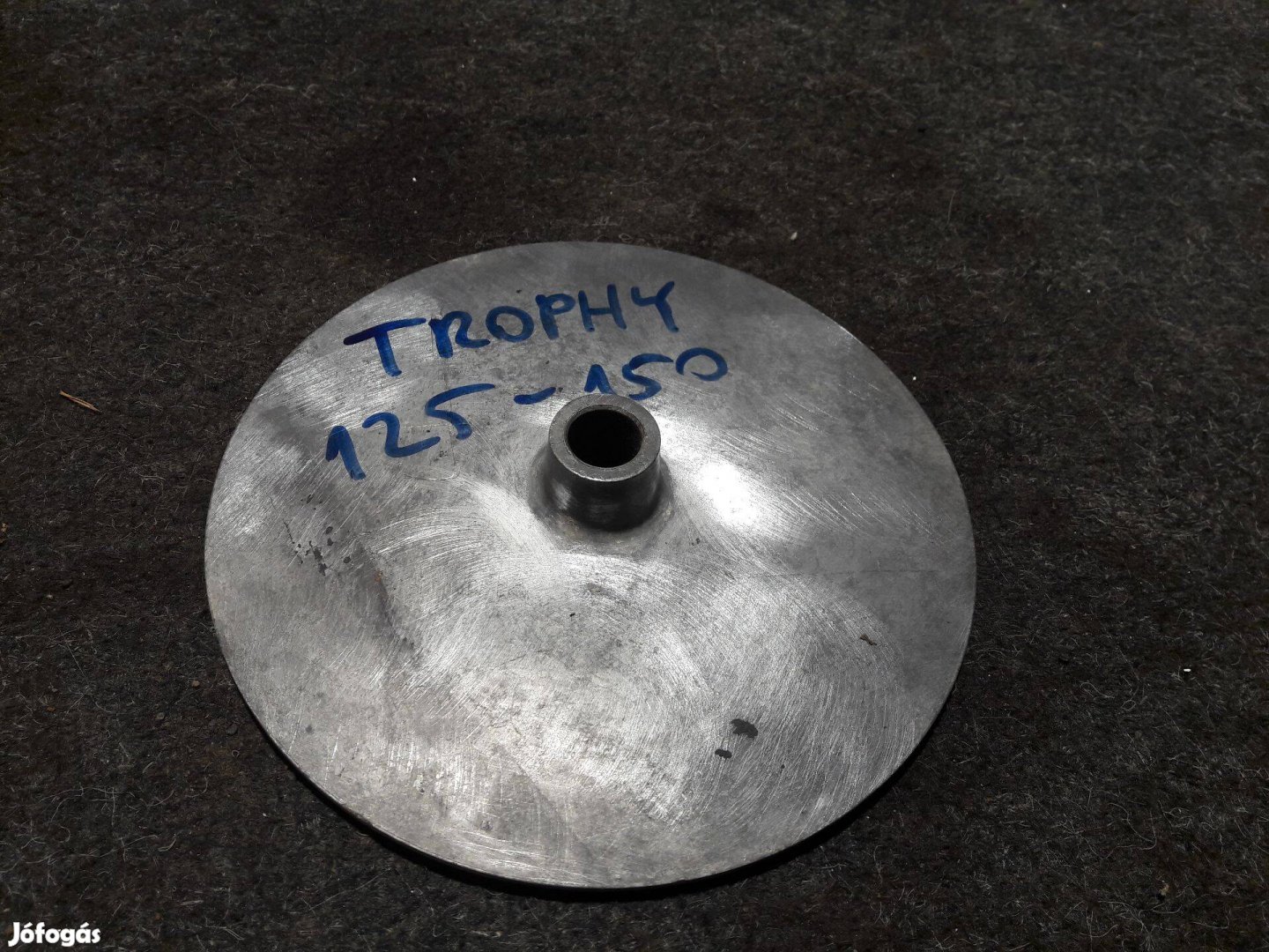 Mz Es 125 / 150 Trophy első kerék porvédő tárcsa