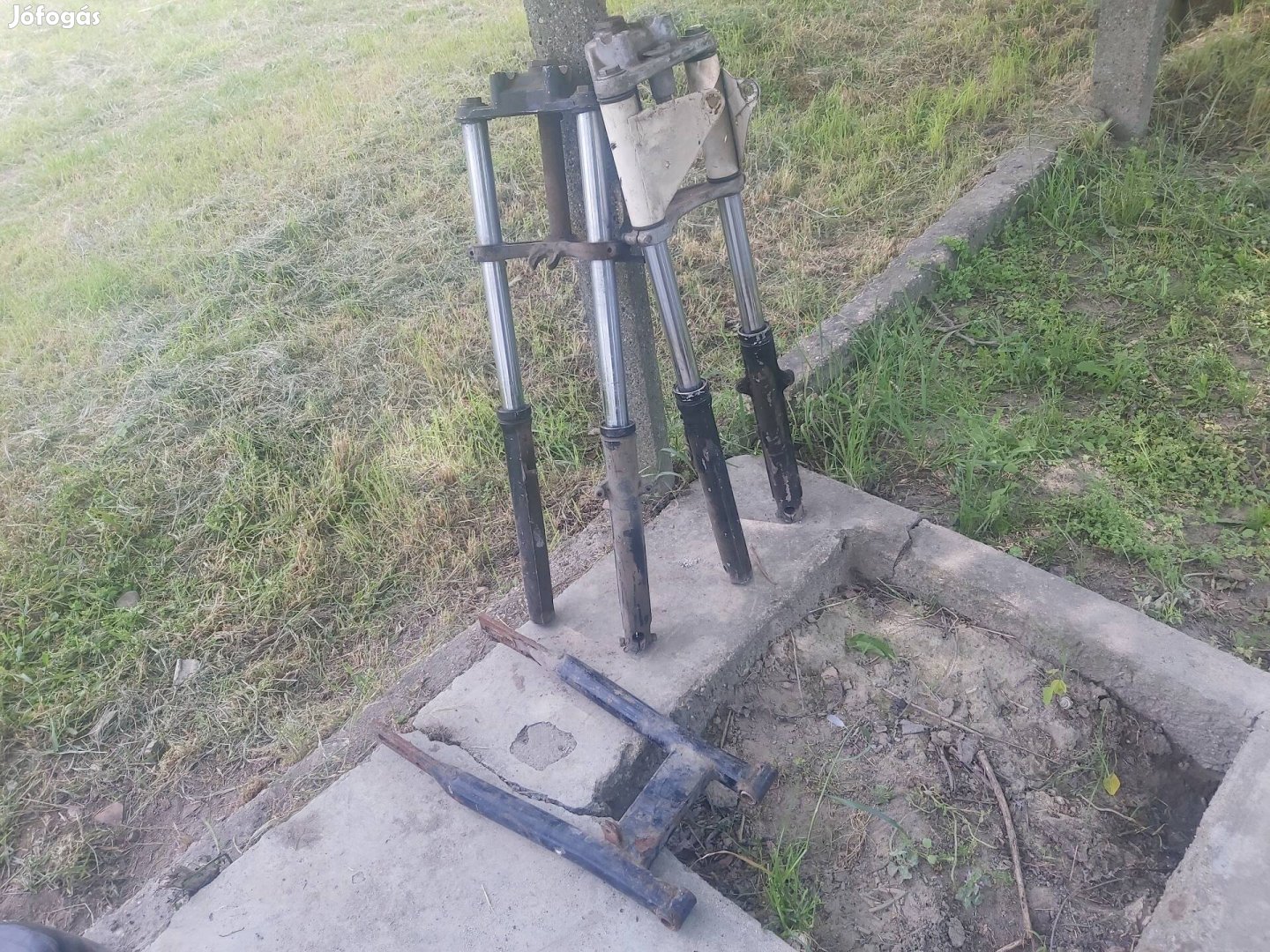 Mz Etz 250 hátsó lengővilla eladó 