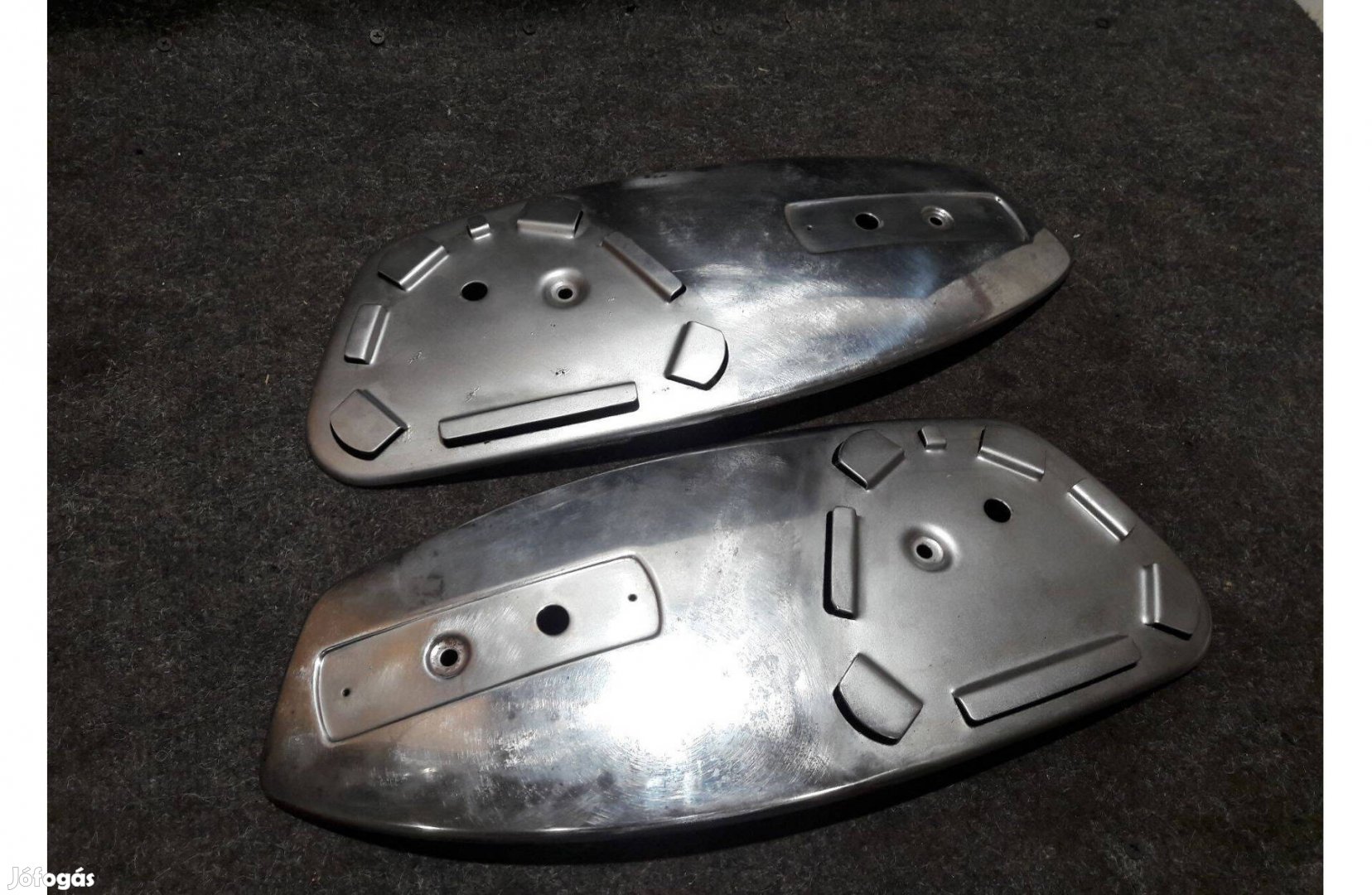 Mz Ts 125 / 150 benzintank króm oldallemez pár