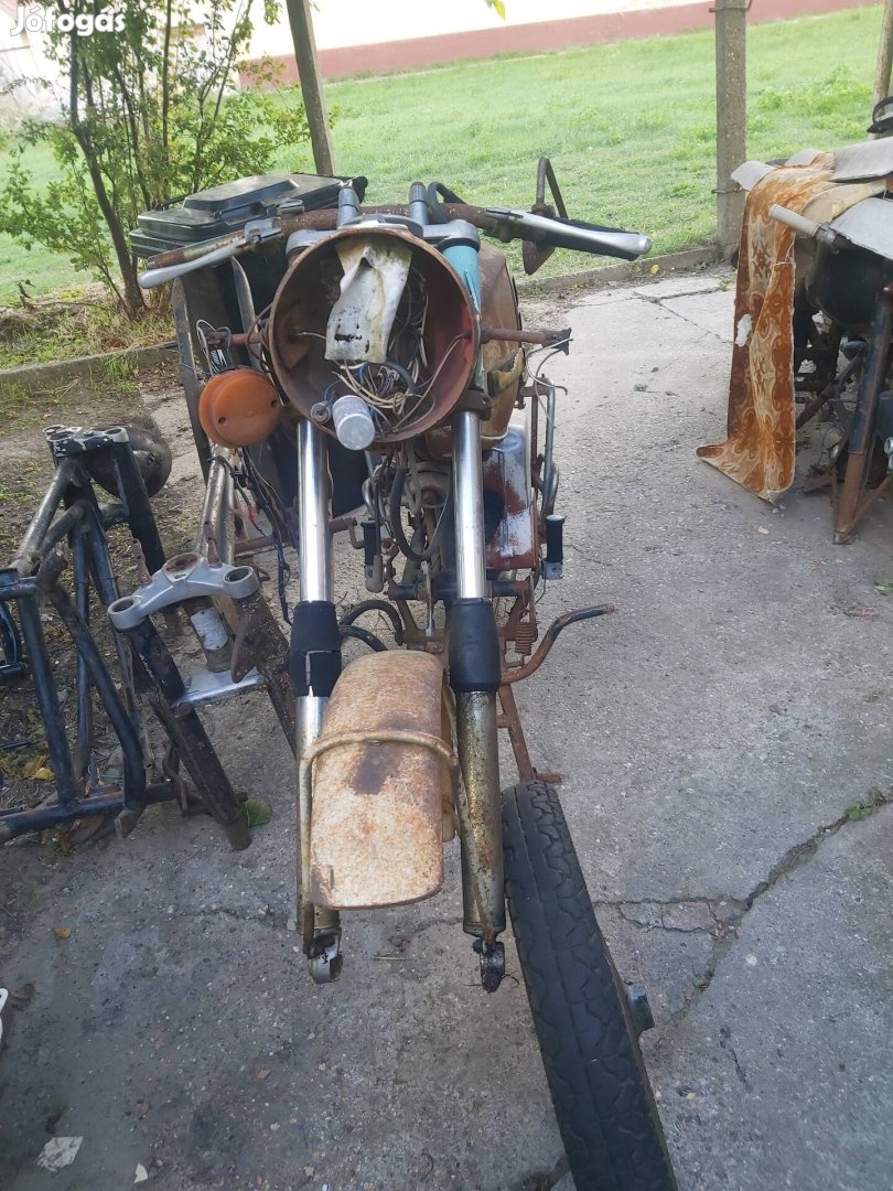Mz ts 250 hátsó fogaskerék eladó