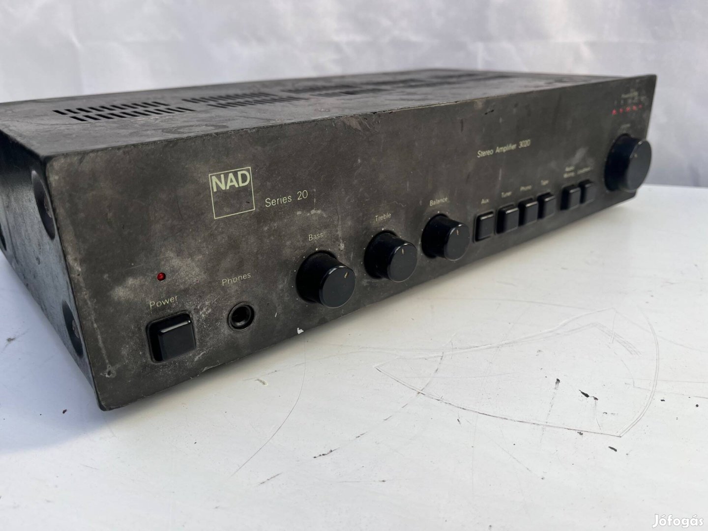 NAD 3020 vintage erösitö müködik