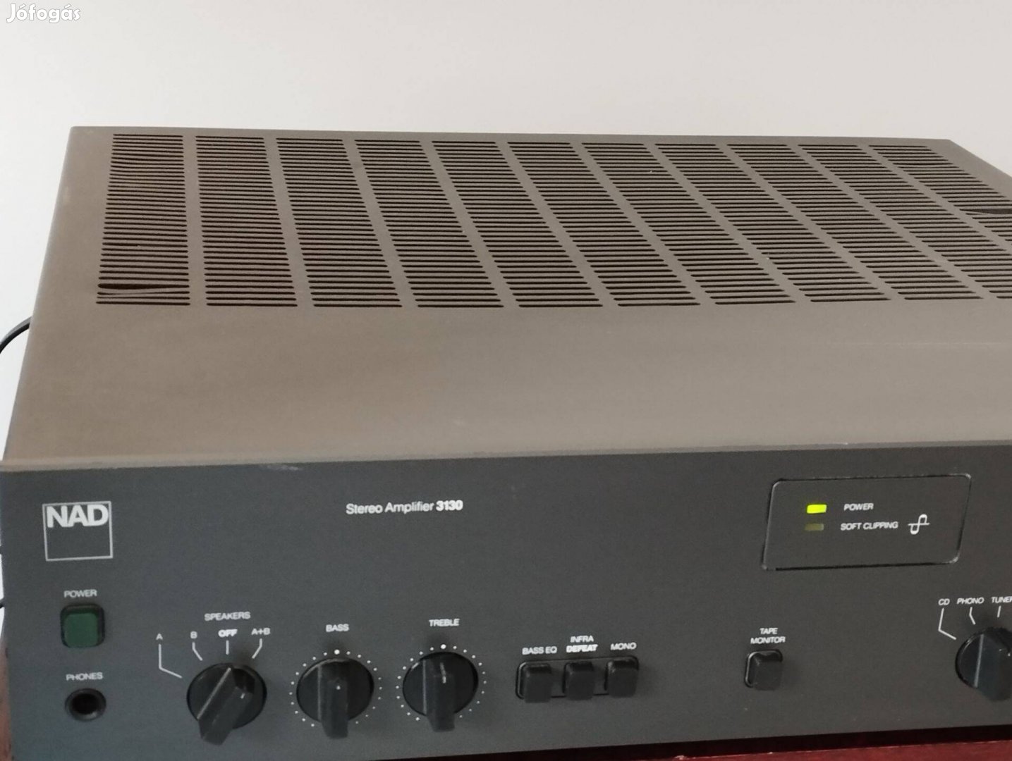 NAD 3130 HI-FI sztereó integrált erősítő MM/MC Phono fokozattal