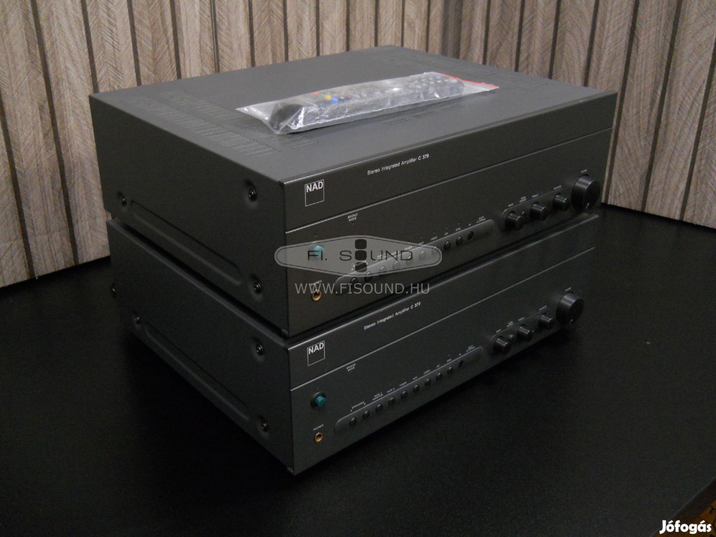 NAD C 370 ,(2.) 2x180W,4-16 ohm,4 hangfalas sztereo erősítő