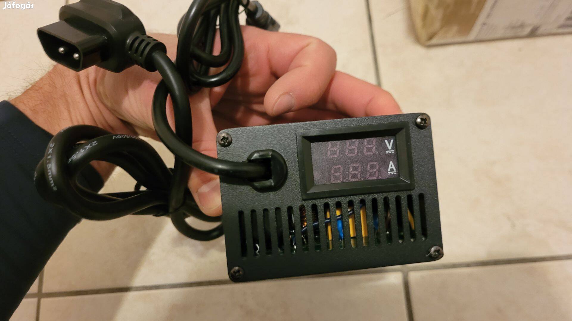 NIU gyorstöltő fast charger N/M/U eladó