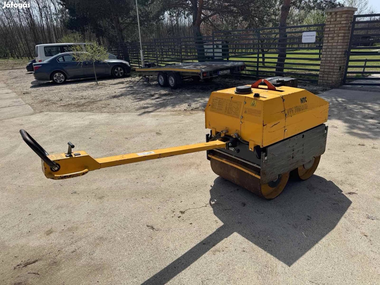 NTC VVV700/22 HE típusú 4 ütemű dízel padkahenger