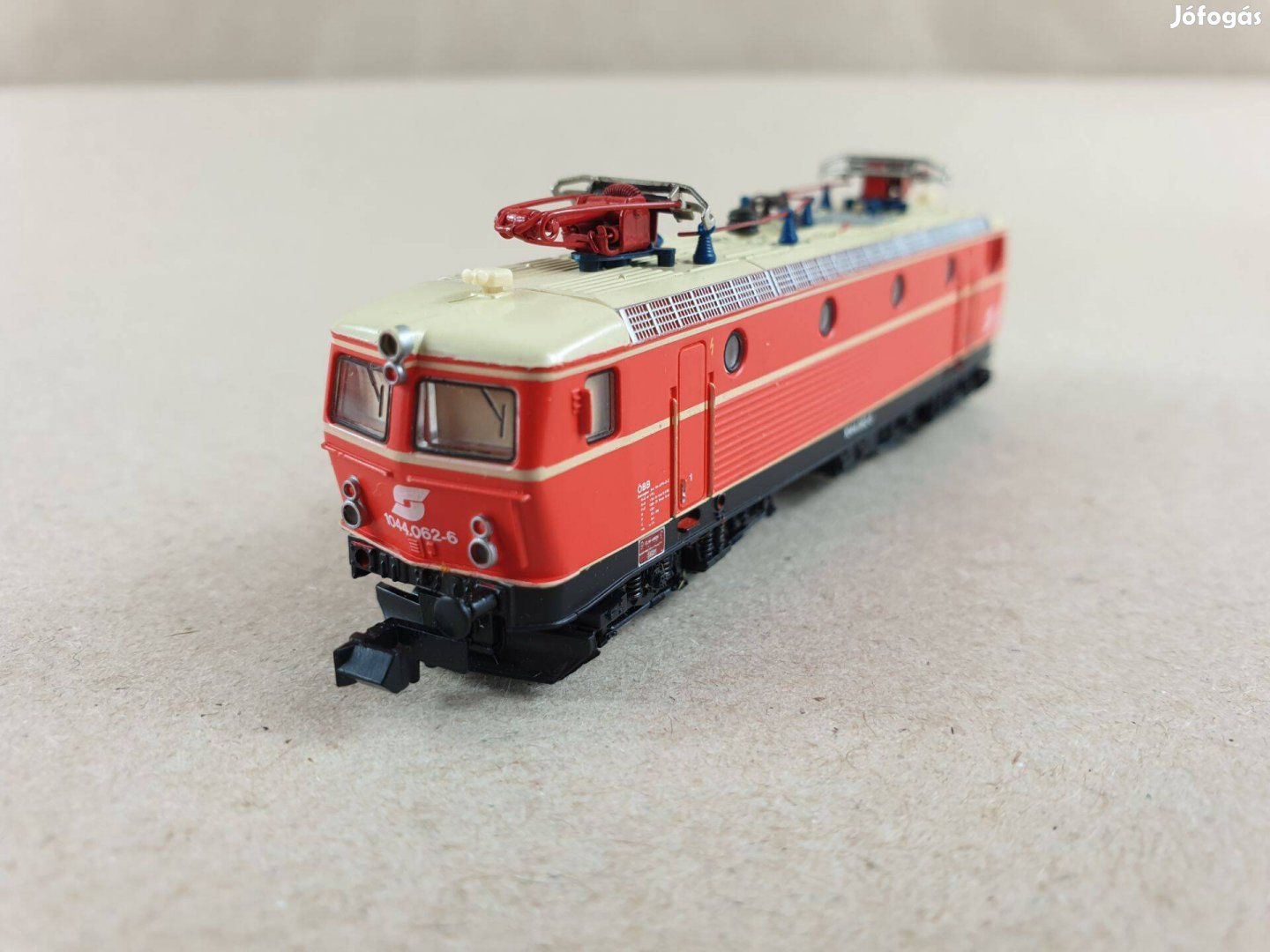 N 1160 Roco 23242 ÖBB BR 1044 villanymozdony - mozdony