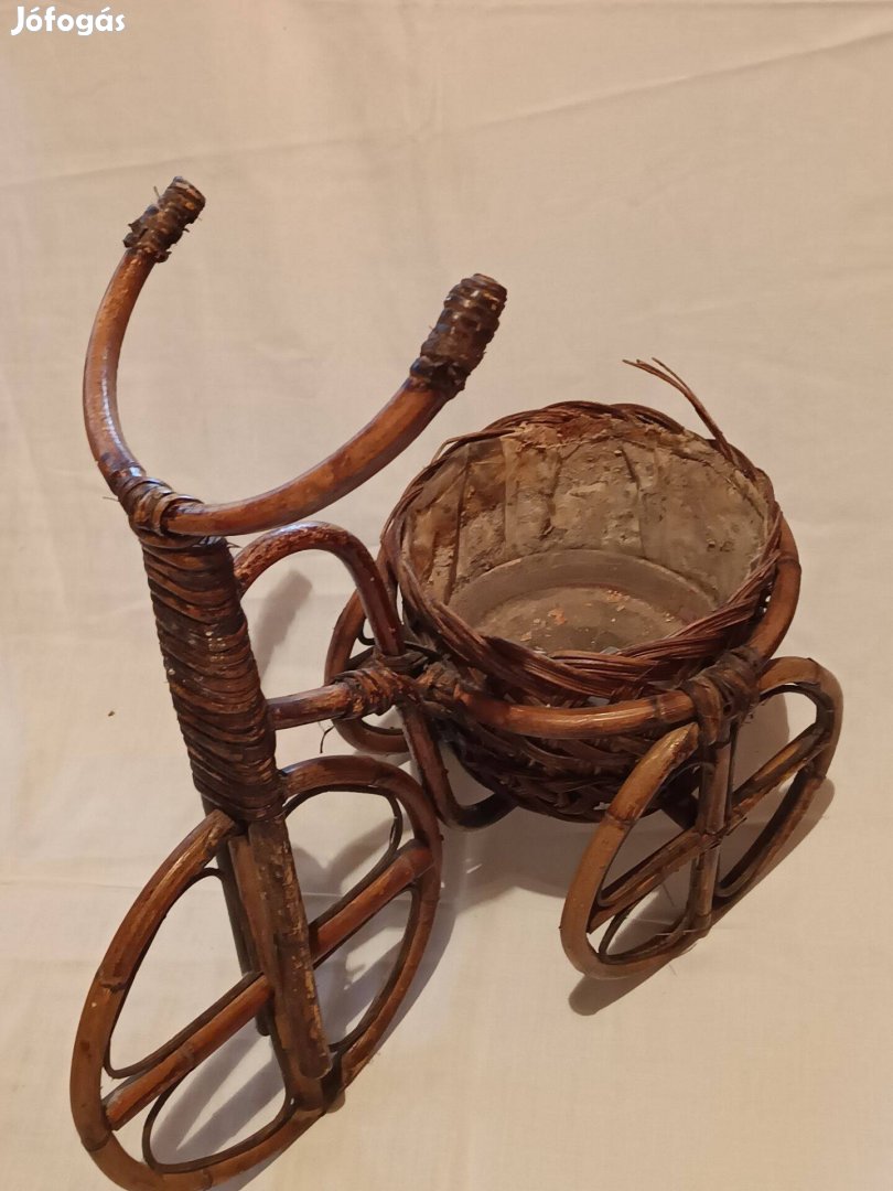 Nád cserepes virágtartó állvány