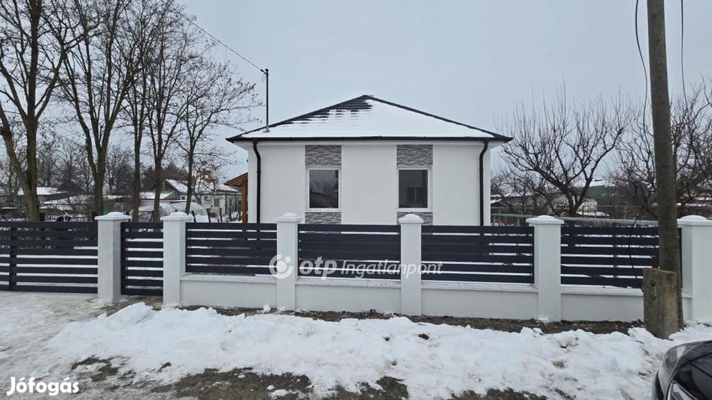 Nádudvari 68 nm-es ház eladó