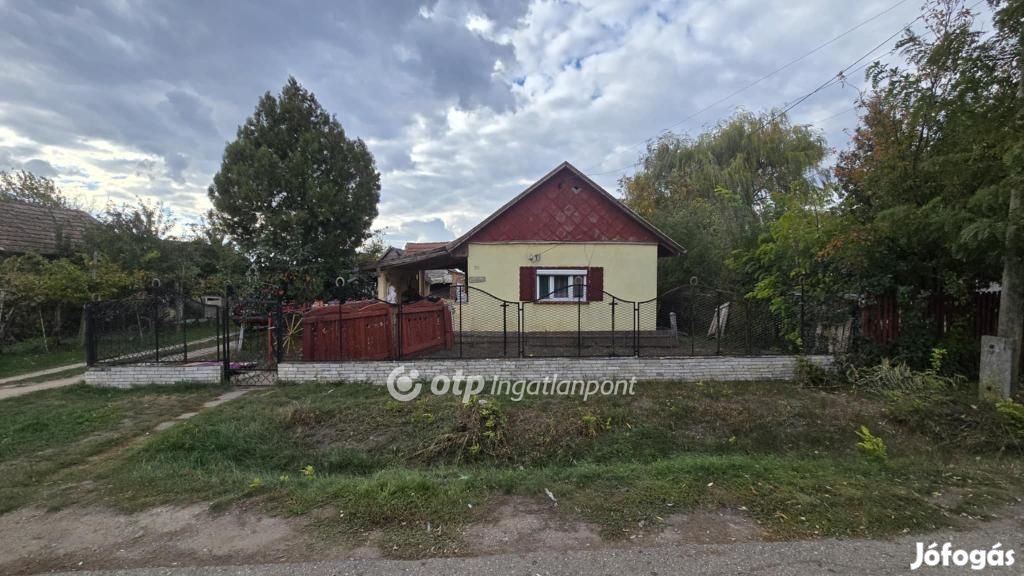 Nádudvari eladó 72 nm-es ház