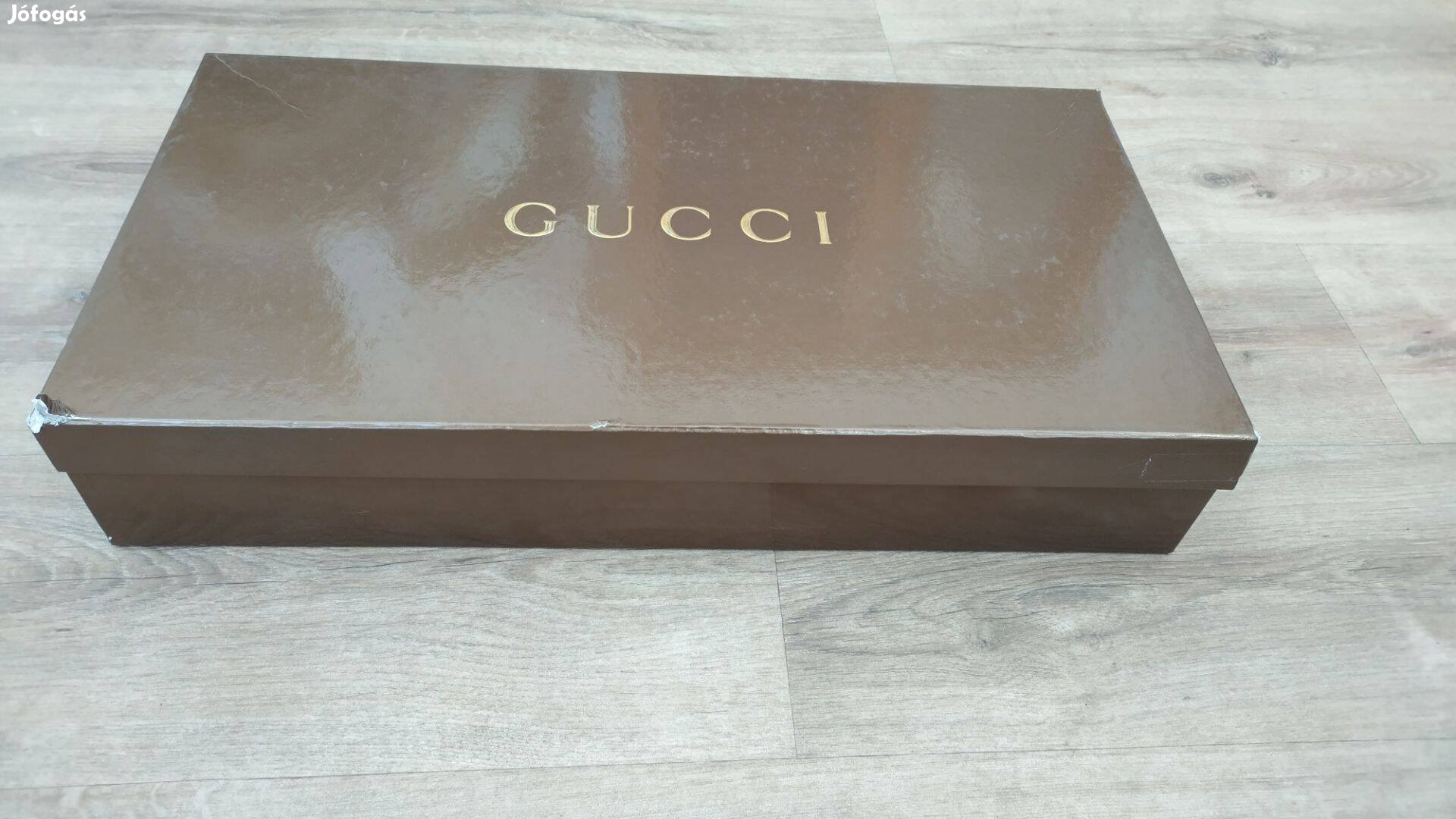 Nagy Gucci doboz