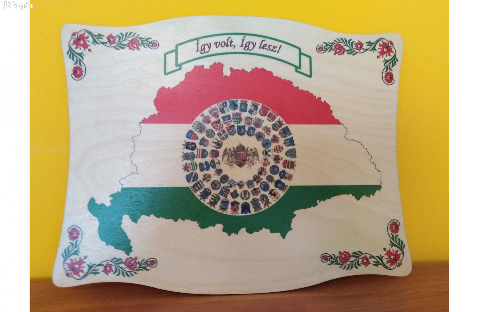 Nagy-Magyarország a vármegyék címereivel - fából
