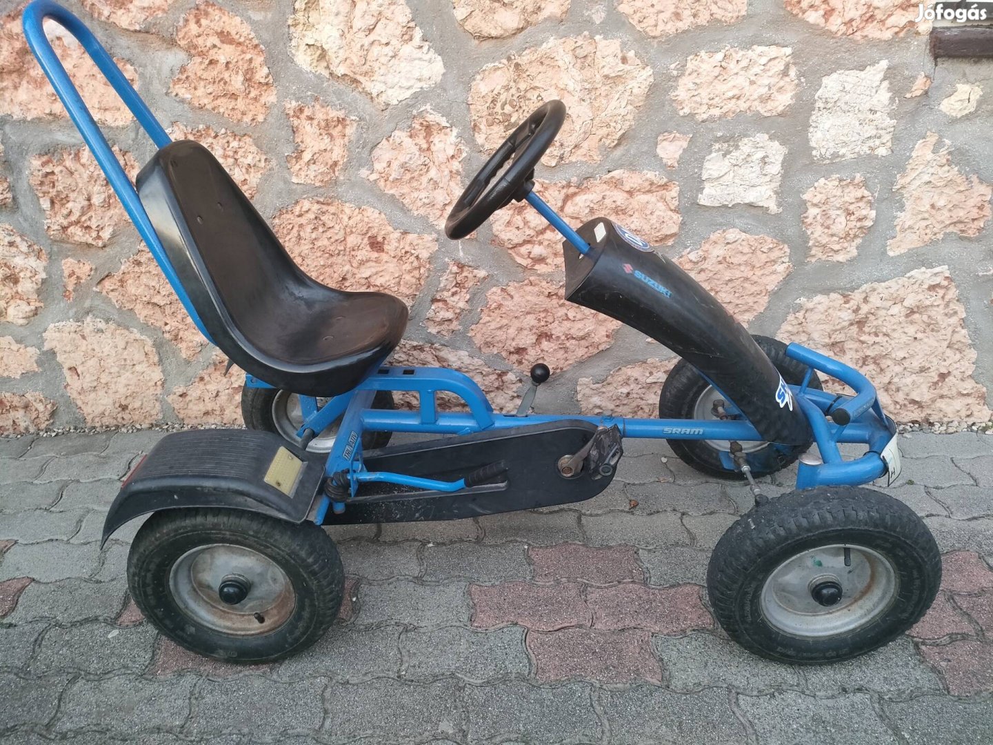 Nagy gokart felnőtt