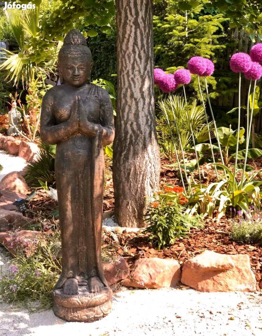 Nagy méretű Buddha szobor