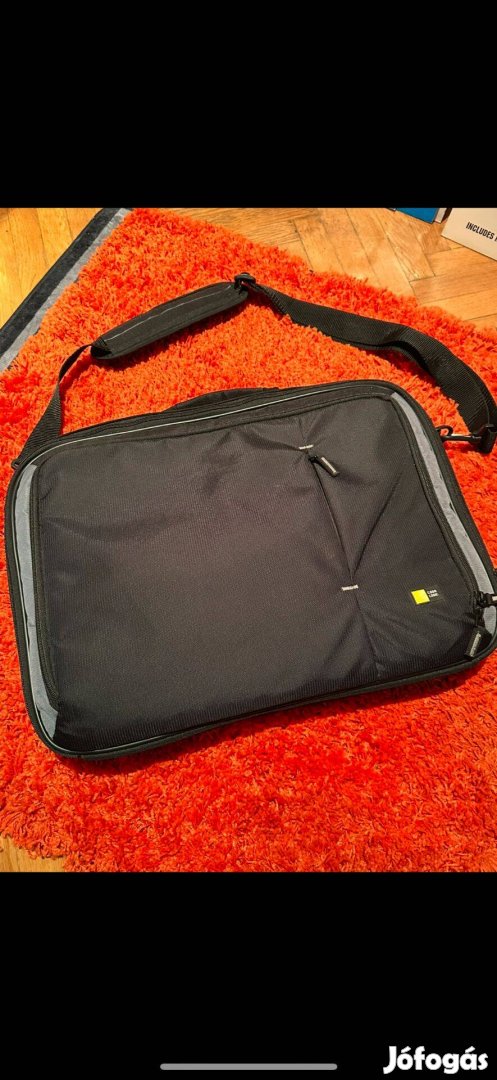 Nagy méretű Case Logic Laptop,válltáska (Nem használt)