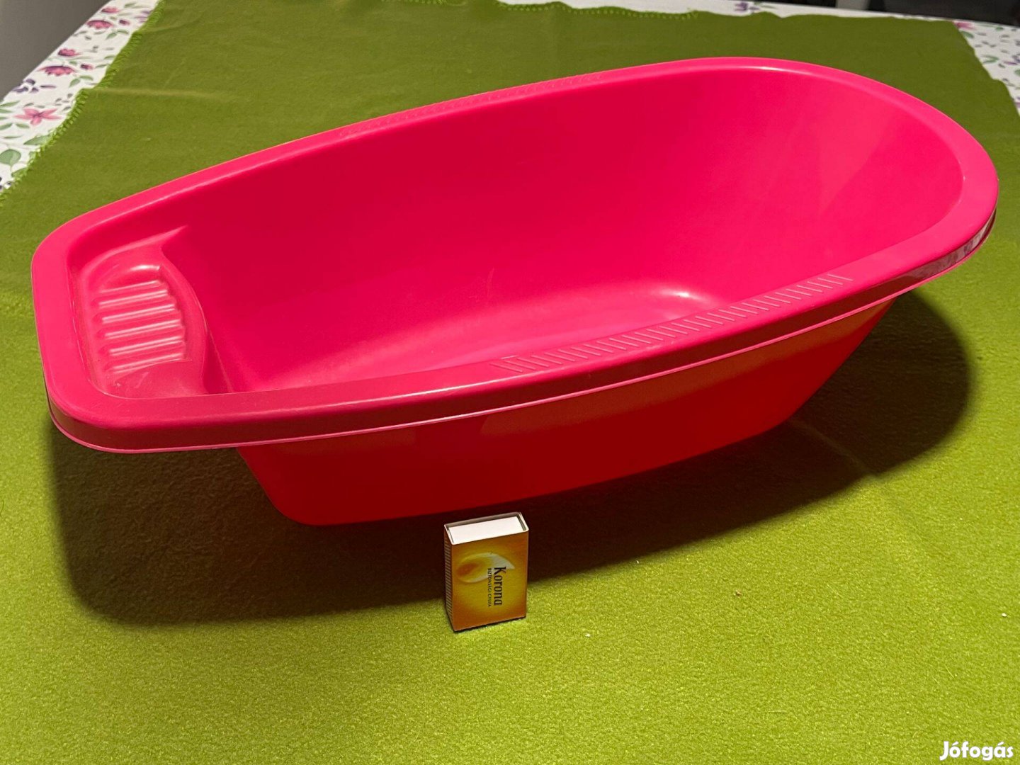 Nagy méretű baba kád