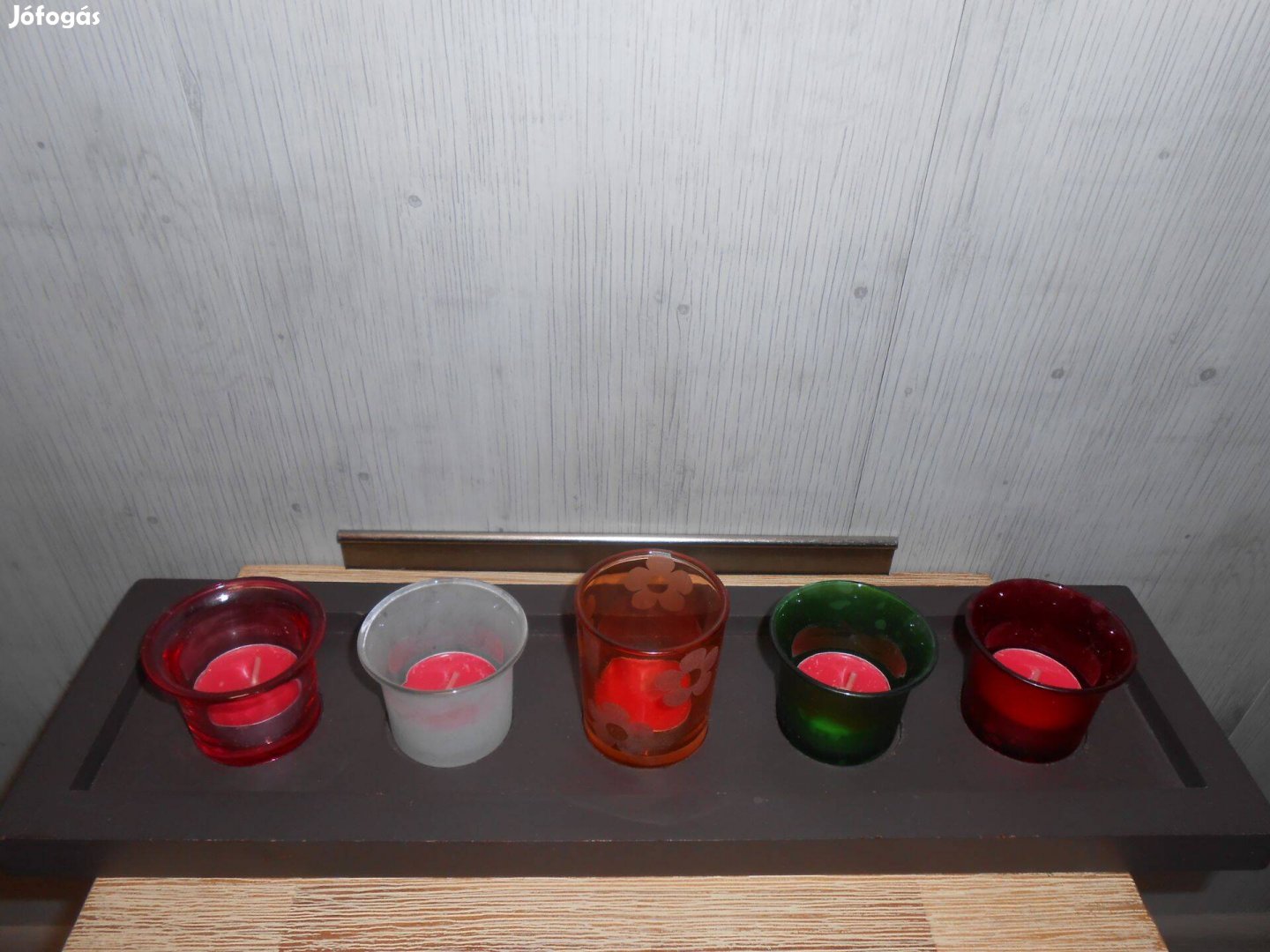 Nagy méretű design fa-üveg mécsestartó új mécsesekkel