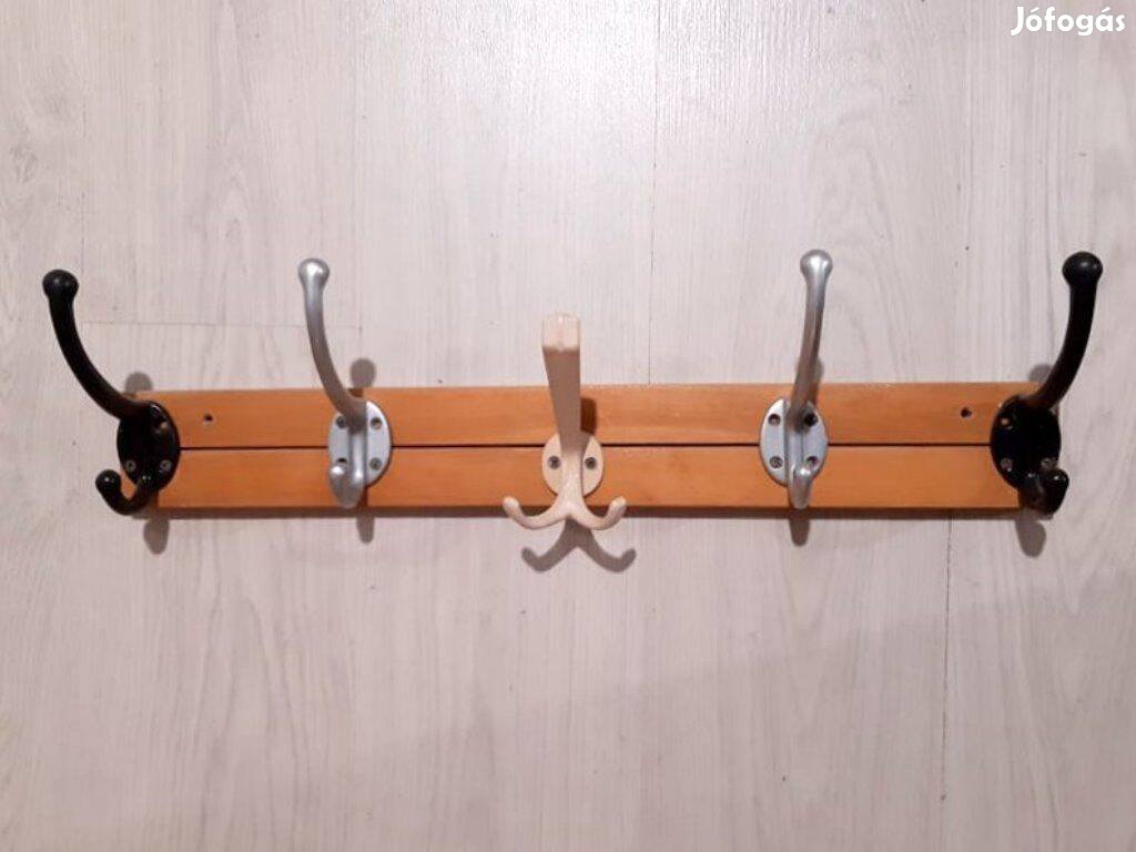 Nagy méretű fogas eladó